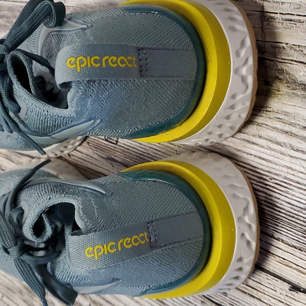 Nike Epic React Sneakers - image 6